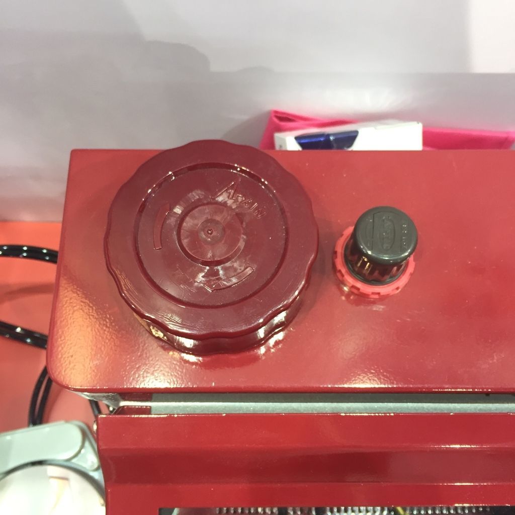 Mini Zahnheilkunde Labor Ausrüstung Feinstrahlgeräte/ Sandstrahler(Sandstrahlgeräte) Drei Stift 4 Tank mit LED Licht