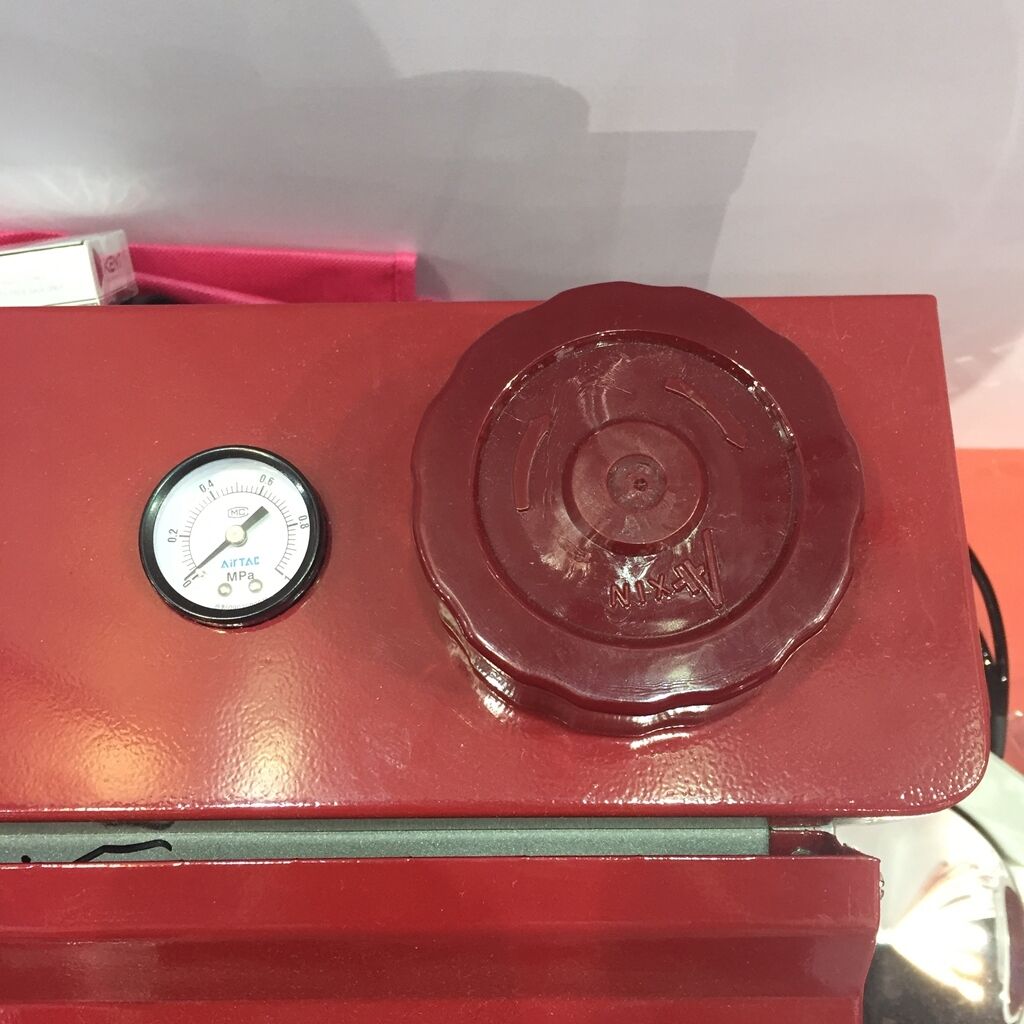 Mini Zahnheilkunde Labor Ausrüstung Feinstrahlgeräte/ Sandstrahler(Sandstrahlgeräte) Drei Stift 4 Tank mit LED Licht