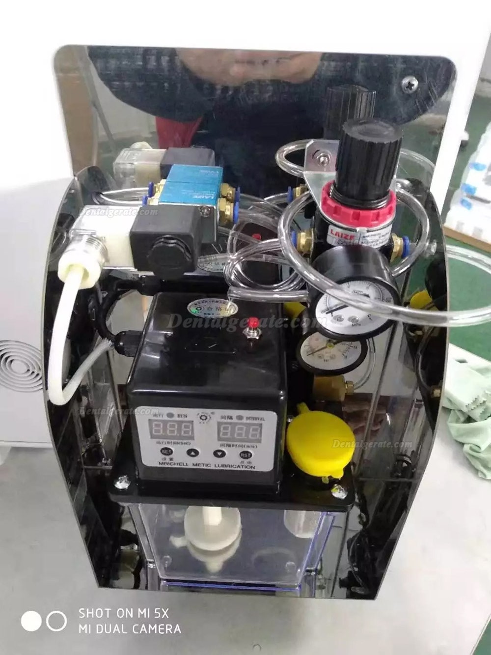 Zahnheilkunde Handstück Waschmaschine Schmiermaschine & Reinigungsmaschine 2in 1 Zahnheilkunde Handstück Waschmaschine Schmiermaschine & Reinigungsmaschine 2in 1